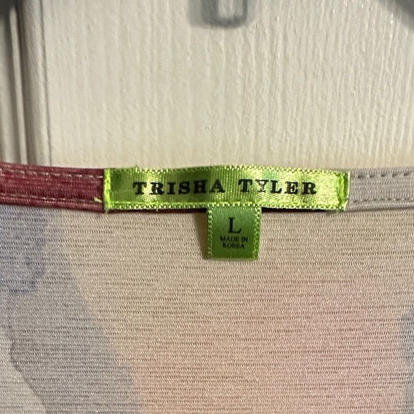 Colorful Abstract Women's Top - Picture 2 of 6